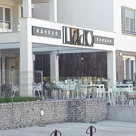 Lido Riviera Apartman Balatonlelle Exterior foto