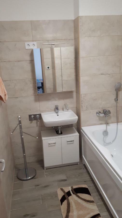 Lido Riviera Apartman Balatonlelle Exterior foto